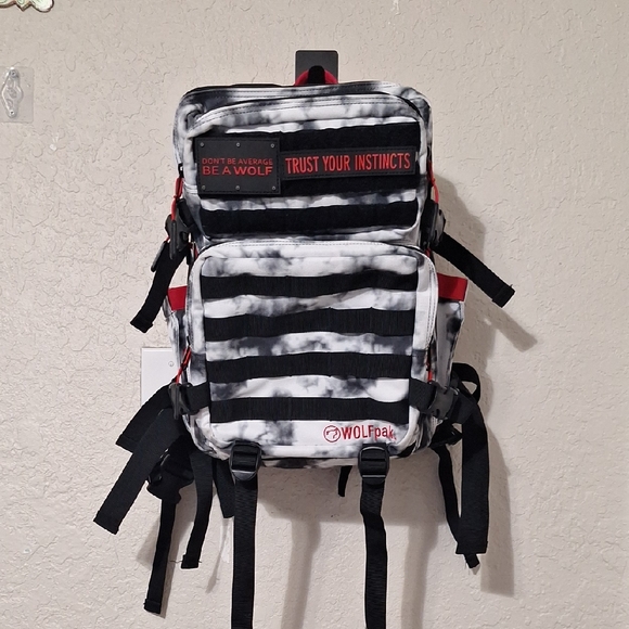 25 L BackPack (Timber Wolf Savage Red Limited Edition